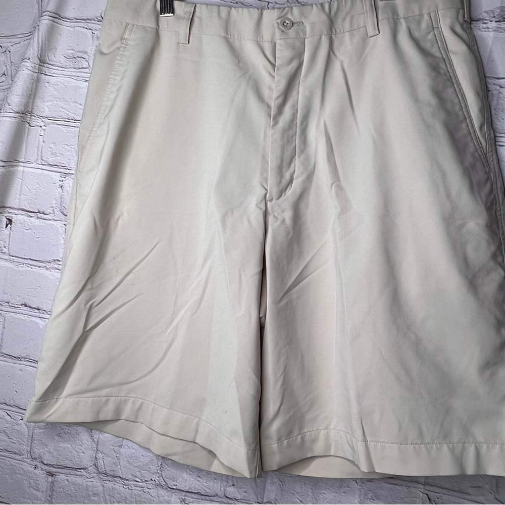 Nike Golf Fit Dry Shorts Performance Shorts 256645-244 Khaki Men’s Size 34